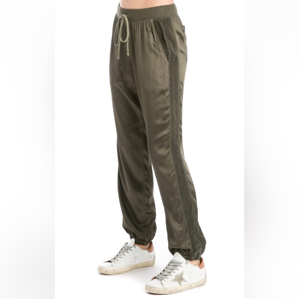 HARD TAIL Classic Racer Satin Jogger in Olive